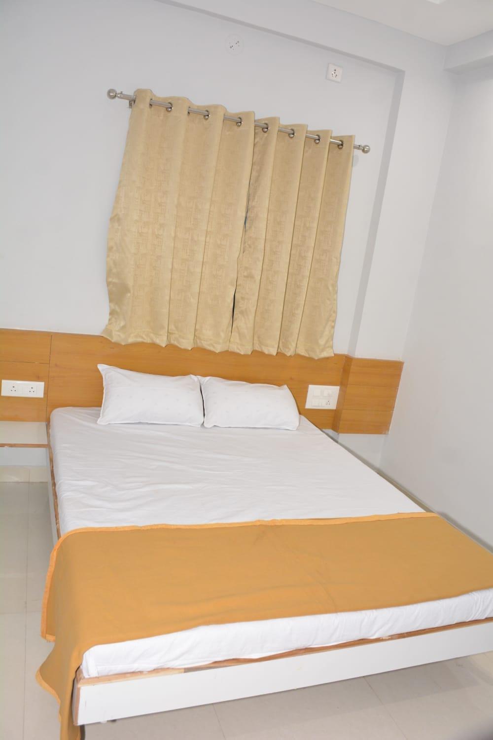 Vivanta Inn Lodge, Solapur Zewnętrze zdjęcie