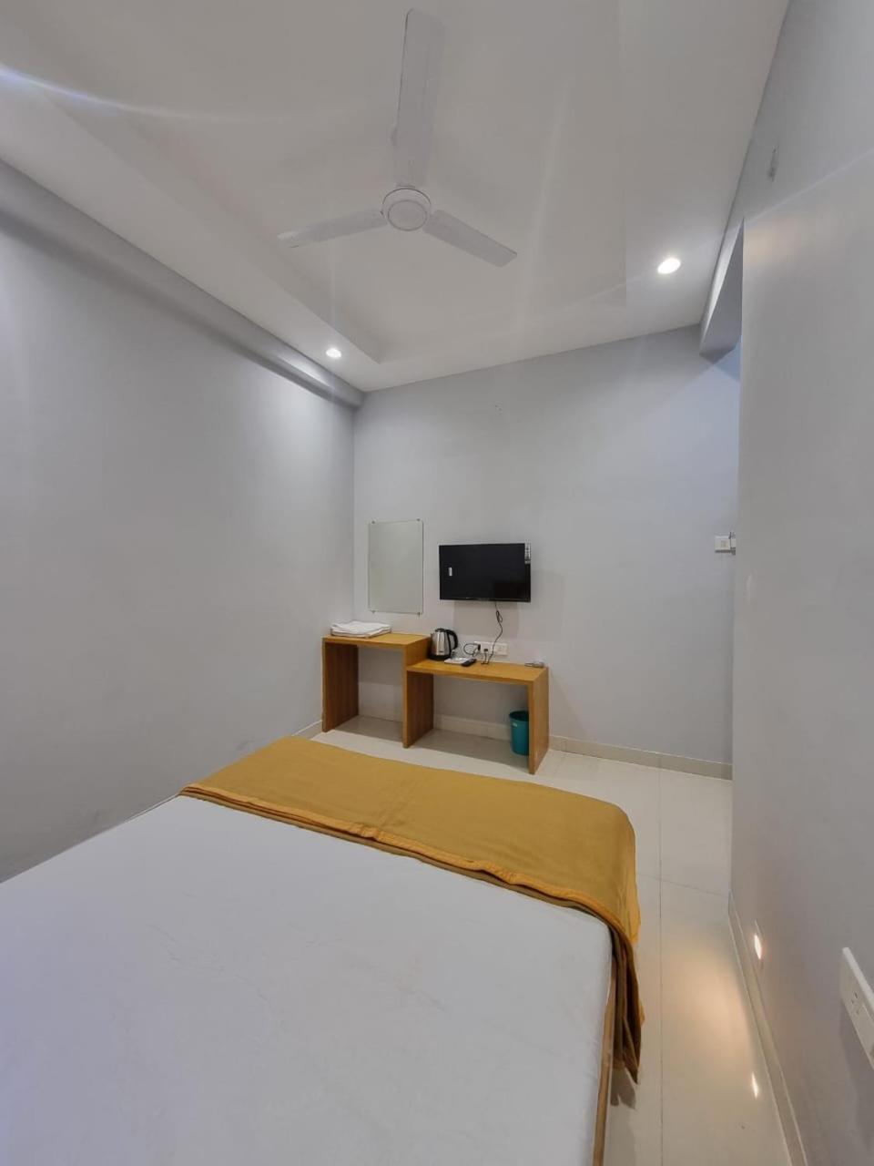 Vivanta Inn Lodge, Solapur Zewnętrze zdjęcie