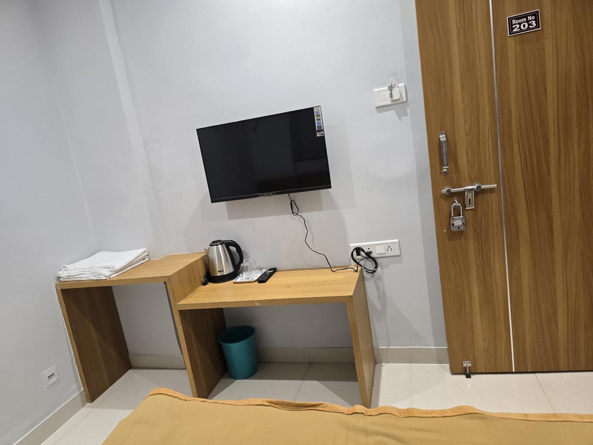 Vivanta Inn Lodge, Solapur Zewnętrze zdjęcie